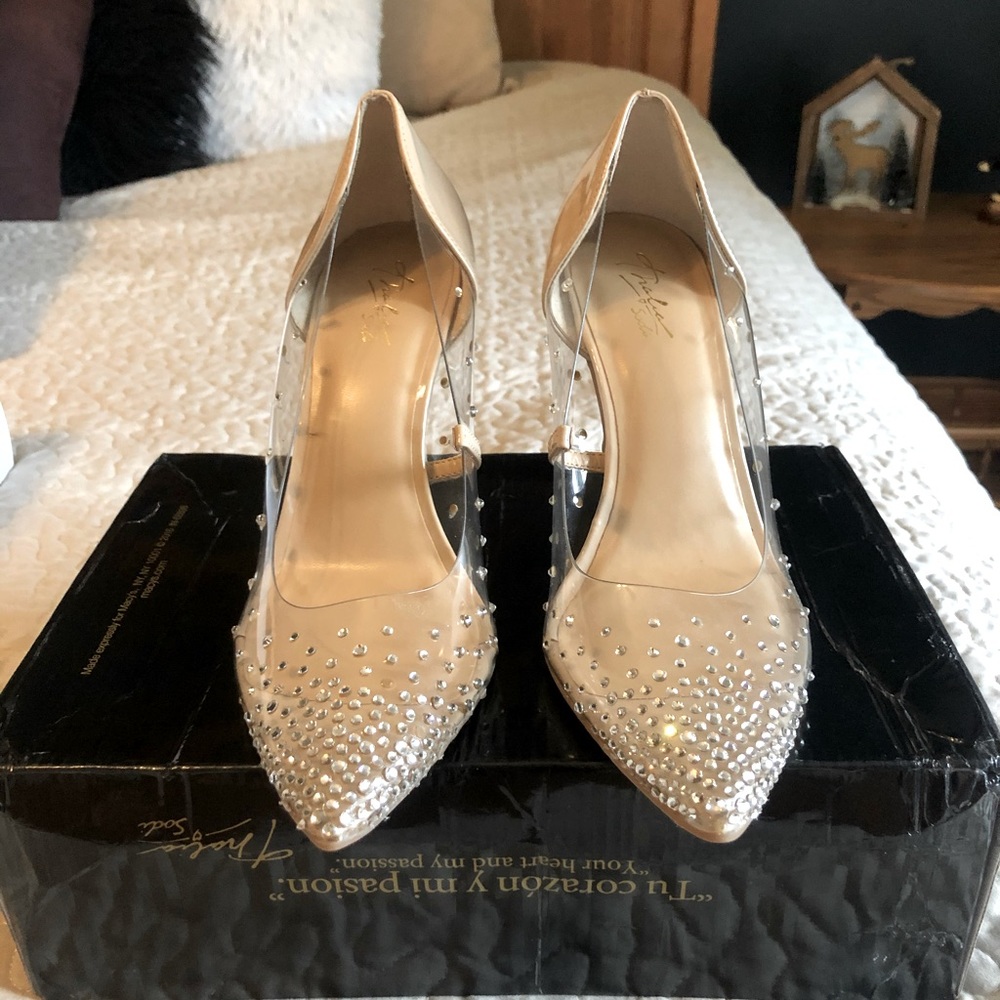 8.5 Thalia Sodi Rhinestone Heels